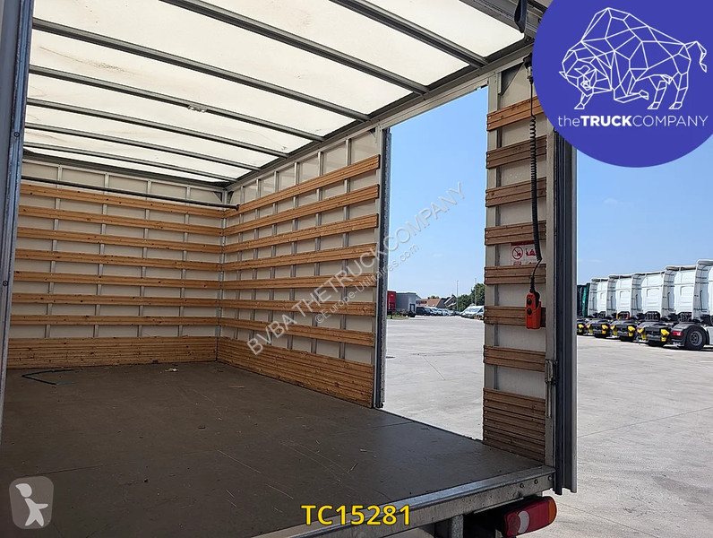 عربة نفعية Renault 2.2 DCI KOFFER MET LIFT