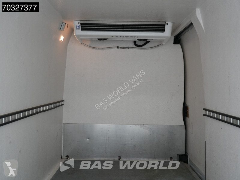 Véhicule utilitaire Renault Koelwagen Zanotti...