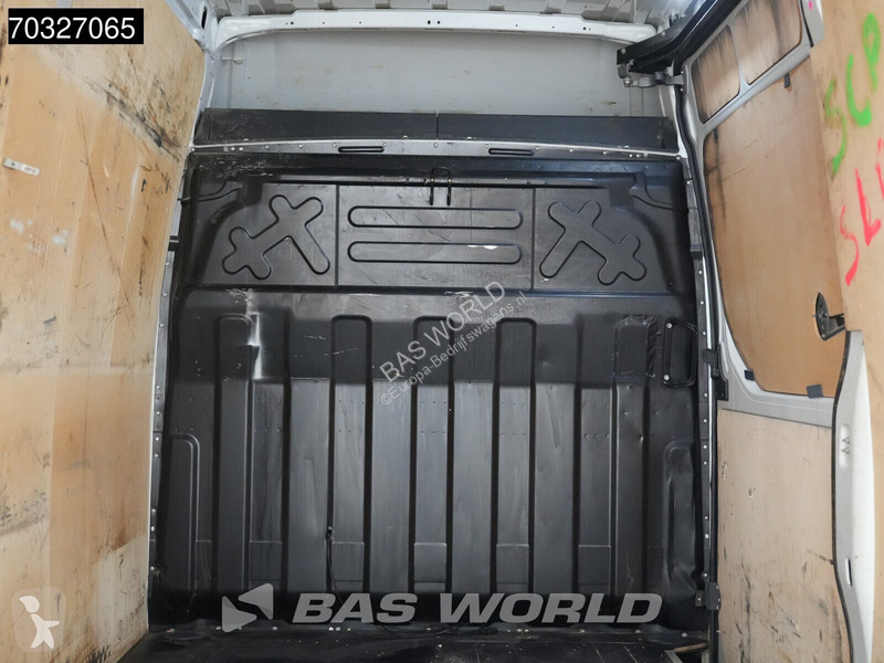 Bedrijfswagen Iveco 35S18 3.0L Automaat 180PK...