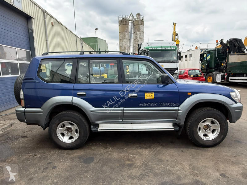 Toyota 4x4 4DW - 5 Seats - Automatic Gearbox -...