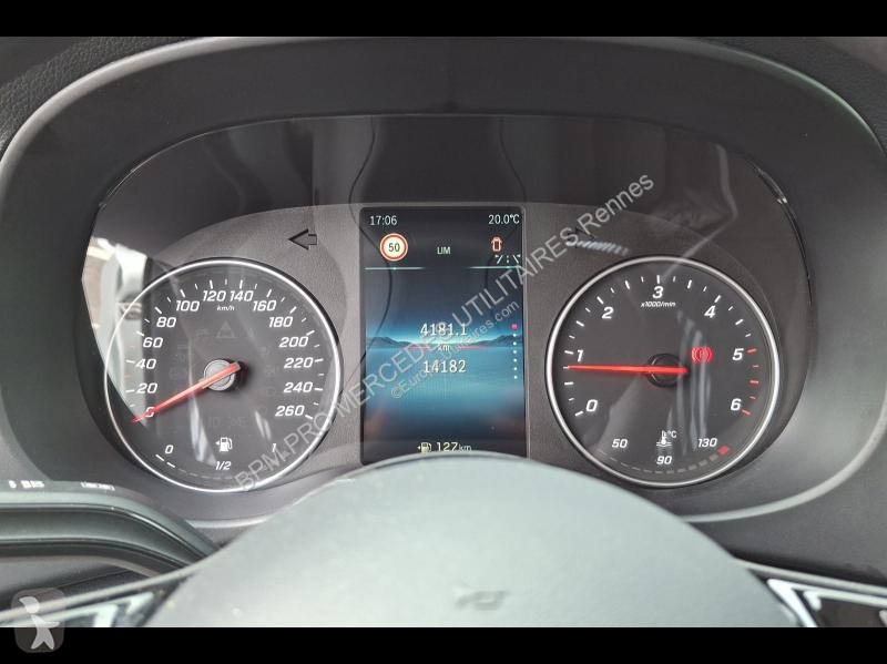 Véhicule utilitaire Mercedes Fg 114 CDI Mixto...