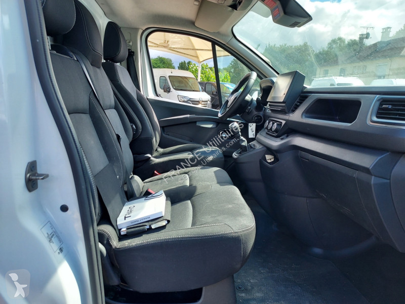 Furgoneta Renault TRAFIC III FG L2H1 3T 2.0...