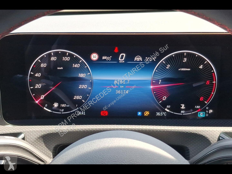 عربة نفعية Mercedes CLA 200 d 150ch AMG Line...