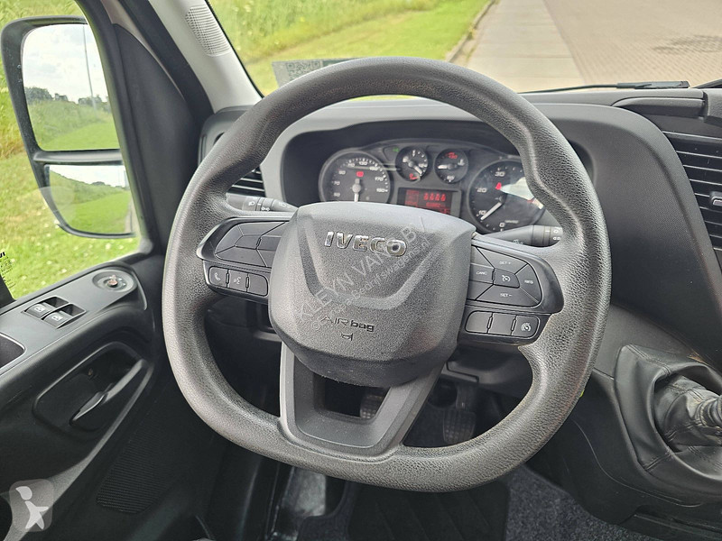 Furgoneta Iveco 35C16 DUBCAB 3.0Ltr Kipper