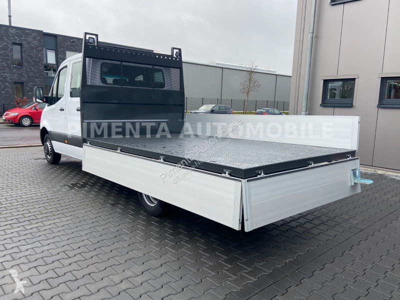 Furgoneta Mercedes 517 43 DOKA 5t PRITSCHE AHK...