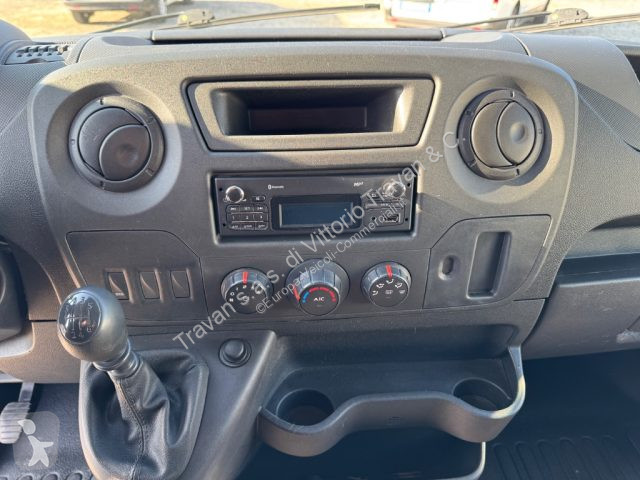 Renault MASTER van