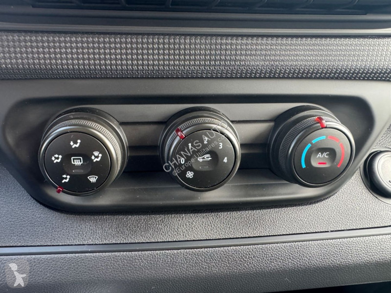 Véhicule utilitaire Renault 2.0 BLUE DCI 150...