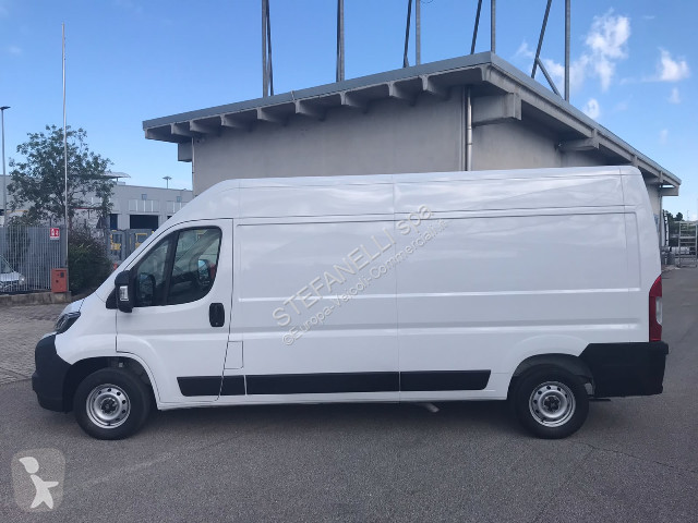 Furgoneta Fiat Ducato 35 L3H2 2.2