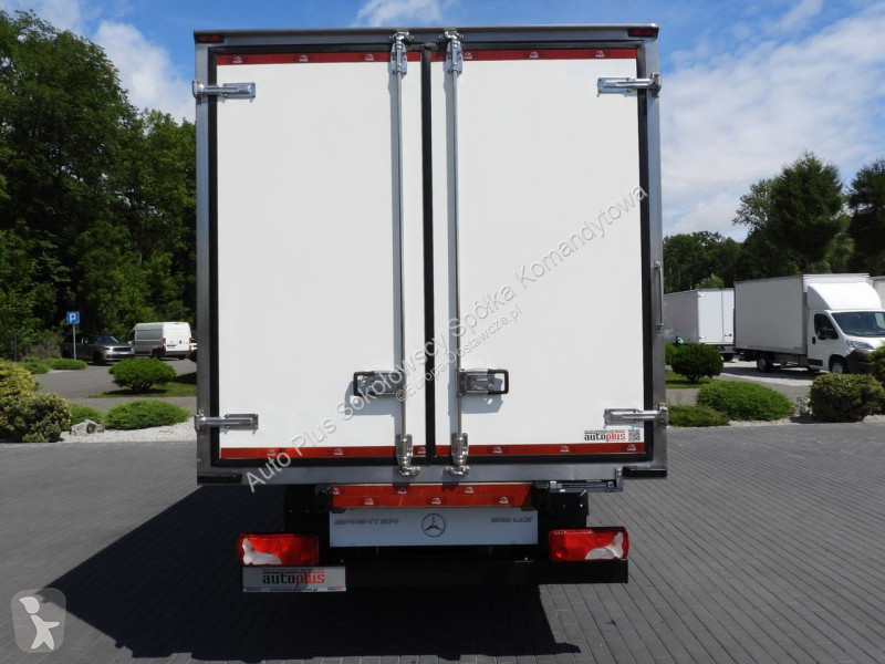Коммерческий автомобиль Mercedes 25OXER