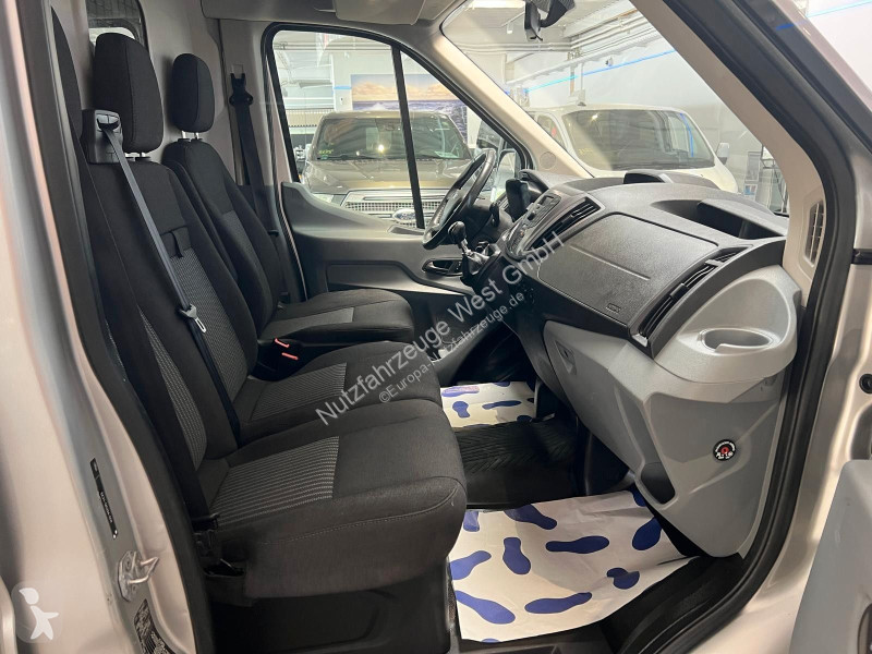 عربة نفعية Ford...