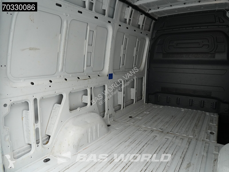 عربة نفعية Mercedes 311 CDI L2H2 Airco MBUX...