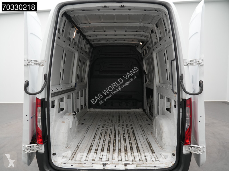 Véhicule utilitaire Mercedes 112 L2H2 100%...