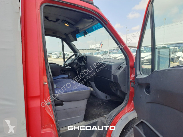 Furgoneta Iveco IVECO DAILY 35C12 CON CENTINA