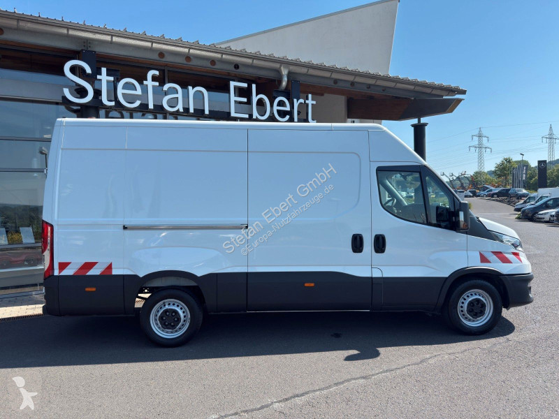 Furgoneta Iveco Iveco 35S14 *R3.520mm*AHK*Kamera*
