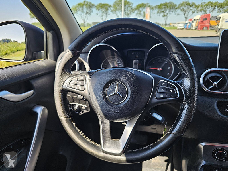 Samochód dostawczy Mercedes POWER Navi 4x4...