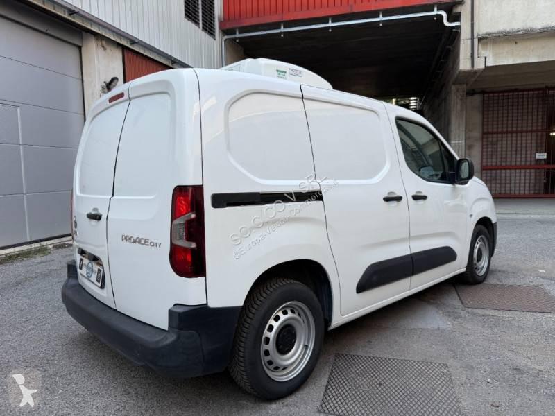 Furgoneta Toyota