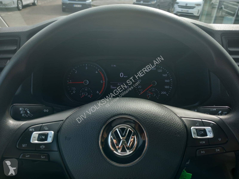 Комерційні автомобілі Volkswagen CRAFTER VAN 35...