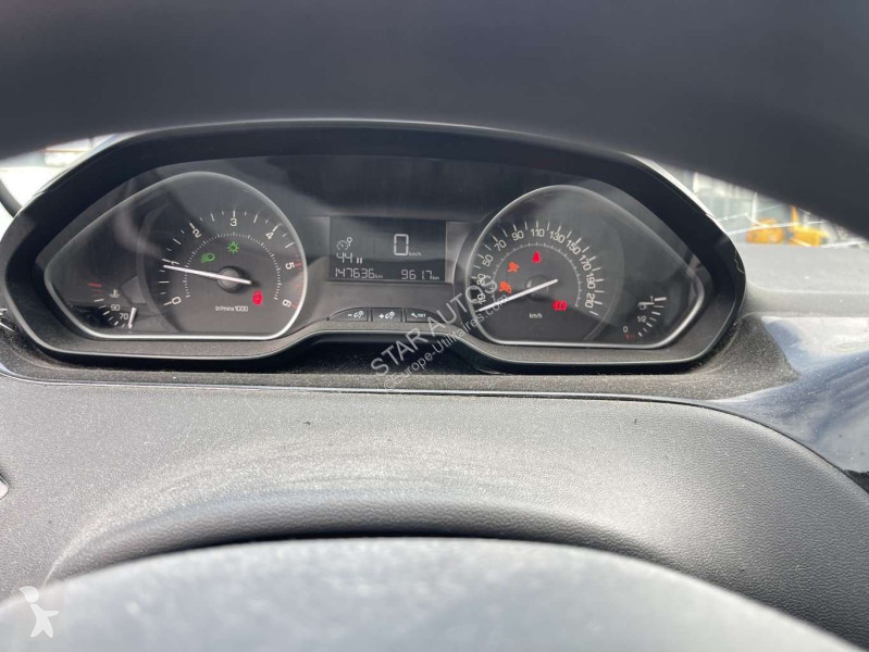 عربة نفعية Peugeot