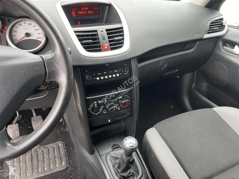 Véhicule utilitaire Peugeot