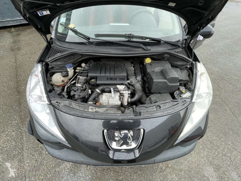 عربة نفعية Peugeot