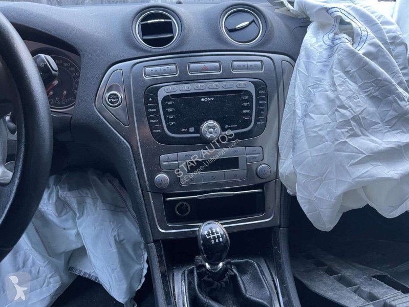 عربة نفعية Ford