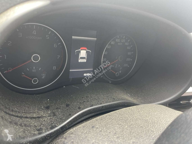 Samochód dostawczy KIA