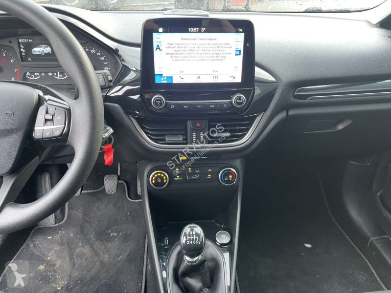 Véhicule utilitaire Ford