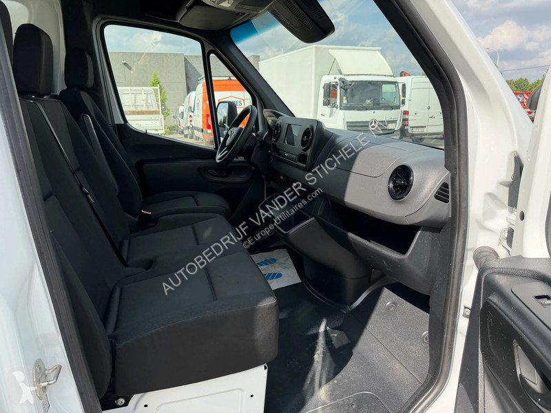 Mercedes 515 - KAST MET LAADBRUG - AUTOMAAT...