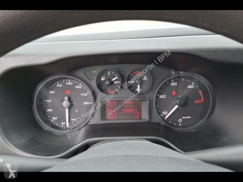 Véhicule utilitaire Iveco CCb 35C16H...