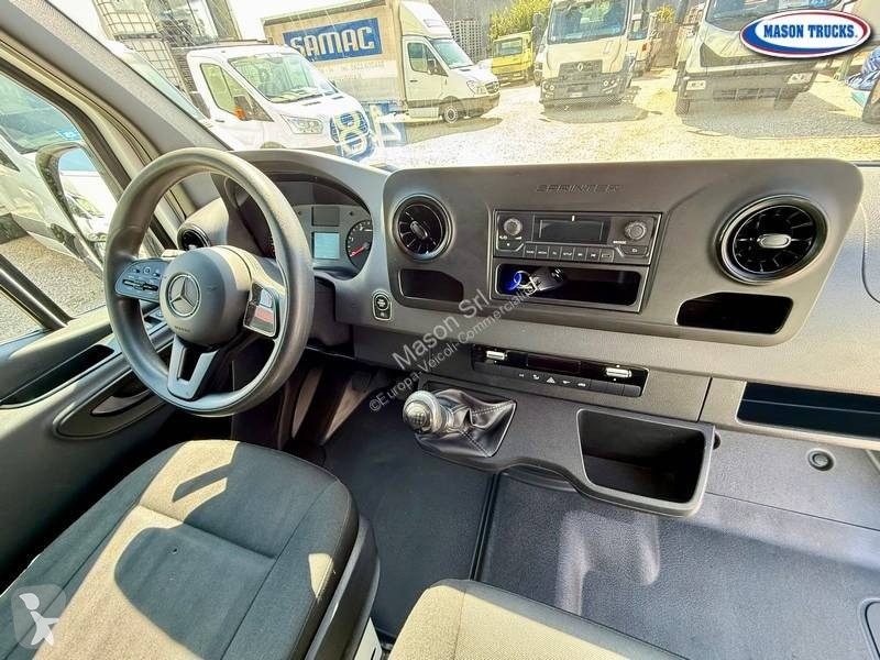 Furgoneta Mercedes