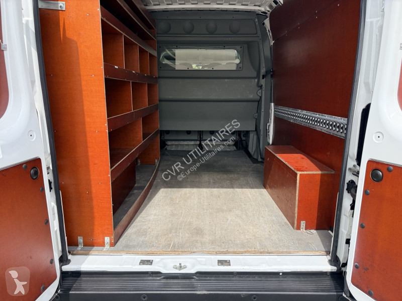 Furgoneta Peugeot BOXER FG 335 L3H2 2.0 BLUEHDI...