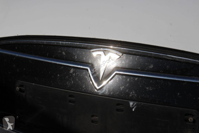 Furgoneta Tesla P85+