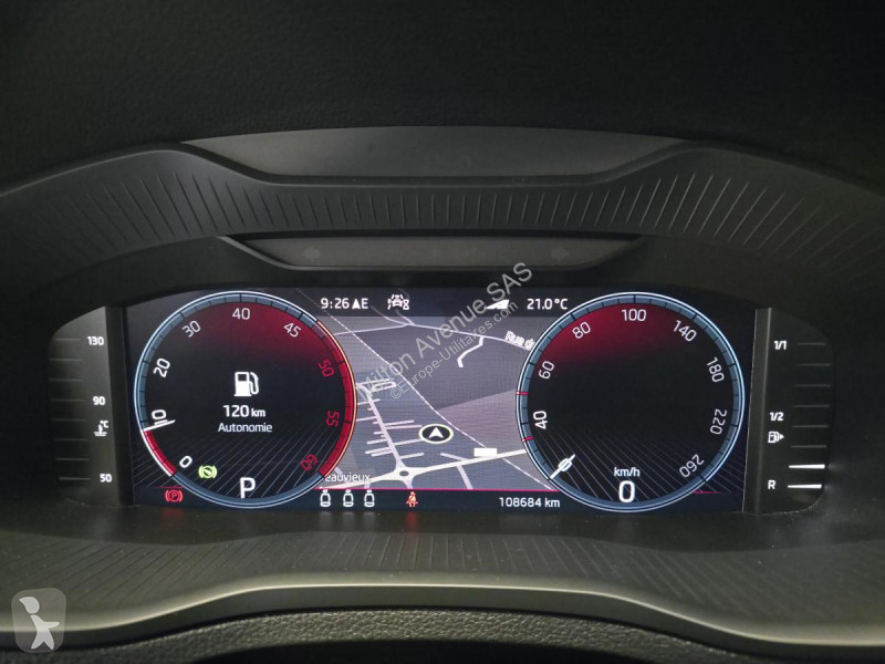 Samochód dostawczy Skoda KAROQ 2.0 TDI SCR -...