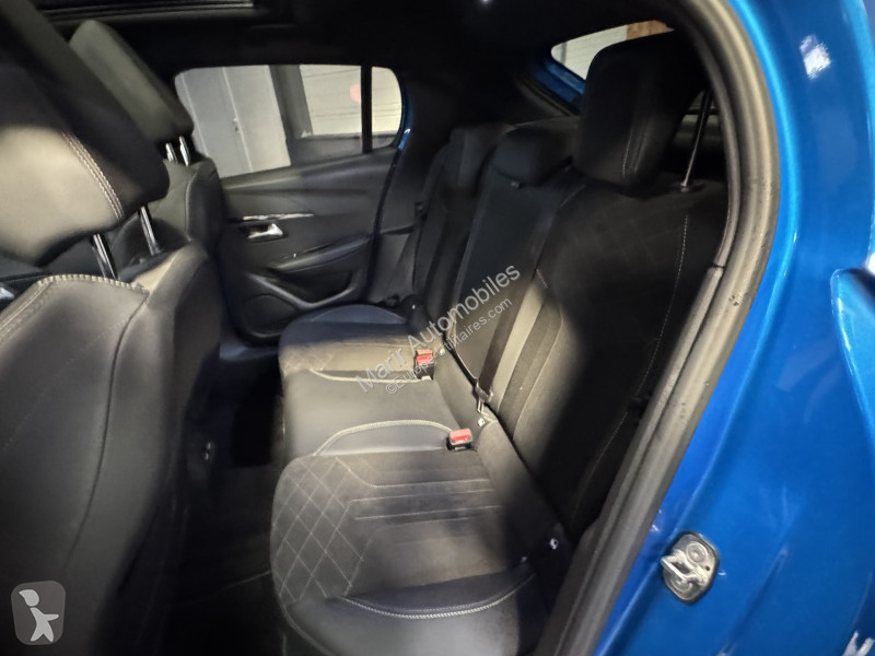 Samochód dostawczy Peugeot 208