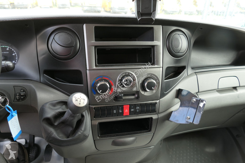 Furgoneta Iveco Daily 35 S11 C30C AUTOMATIK...