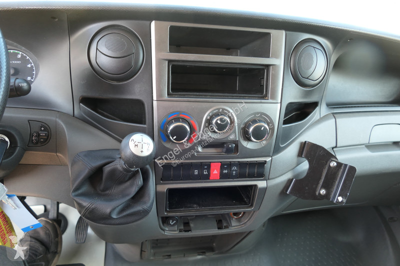 Furgoneta Iveco Daily 35 S11 C30C AUTOMATIK...