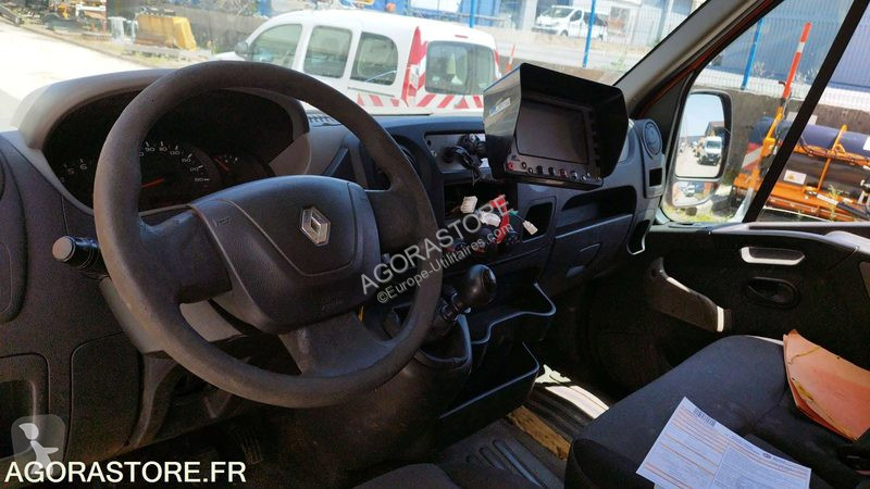 عربة نفعية Renault MASTER
