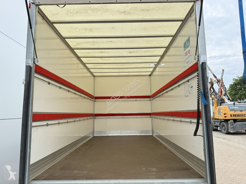Véhicule utilitaire Ford 2.0 TDCI 130PK...
