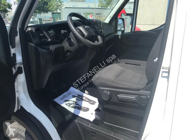 عربة نفعية Iveco DAILY 35C14H BOX