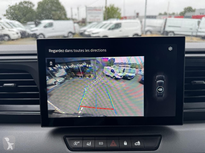 عربة نفعية Renault