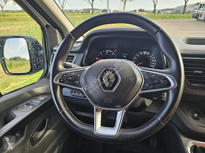 Furgoneta Renault 2.0 DCI L2H1 Navi 150pk!