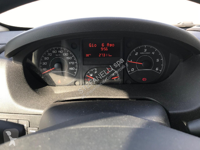 عربة نفعية Citroën Jumper 33 L2H2 2.2 bluehdi...