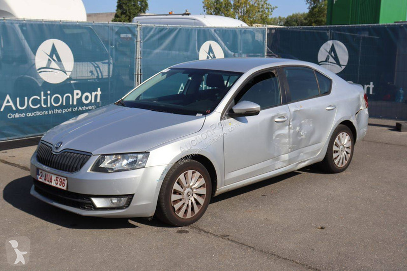 عربة نفعية Skoda