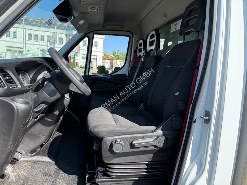 Furgoneta Iveco 35C16 3,0L Koffer LBW 750kg...