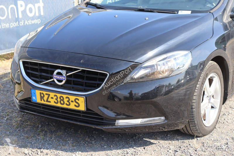 عربة نفعية Volvo