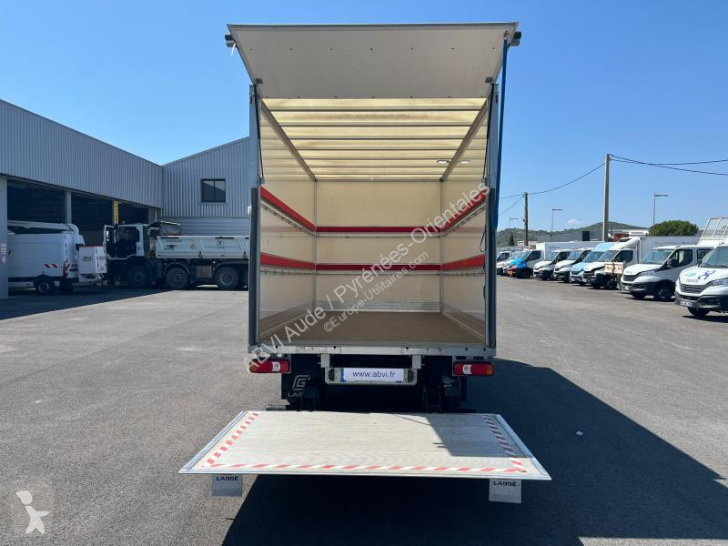 عربة نفعية Iveco 35C16H 3.0 35C16 CAISSE HAYON 3L