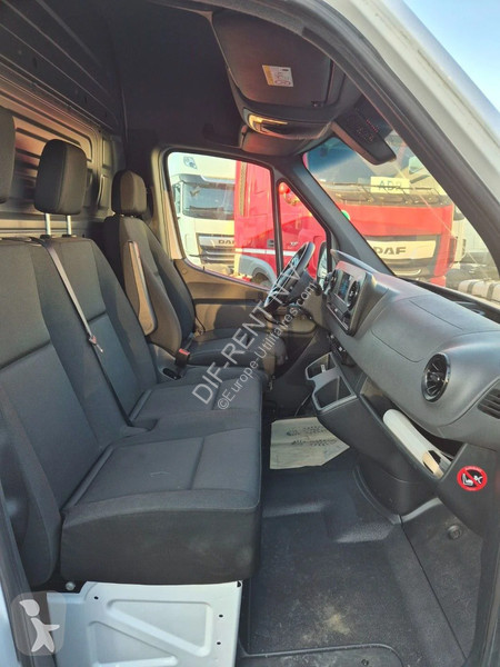 عربة نفعية Mercedes 319 CDI L3 V6