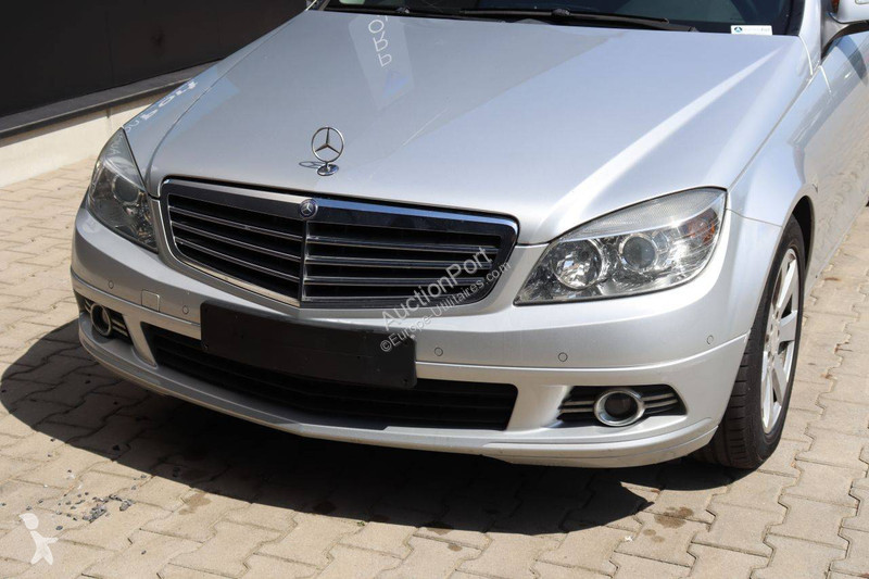 عربة نفعية Mercedes CDI C-Klasse