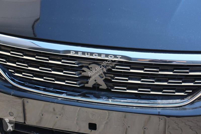 عربة نفعية Peugeot