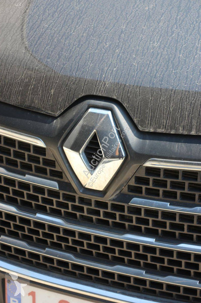 عربة نفعية Renault Crossover